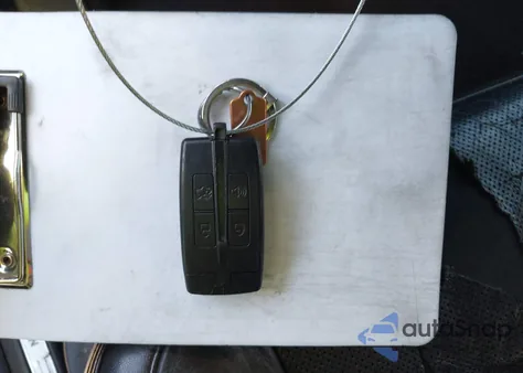 2009 Lincoln Mks z USA, uszkodzony, nr VIN 1LNHM93RX9G618268